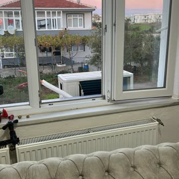 Yanlış Montaj Nedeniyle Sağlığı Tehdit Eden Klima Dış Ünitesi Ve Servis İlgisizliği