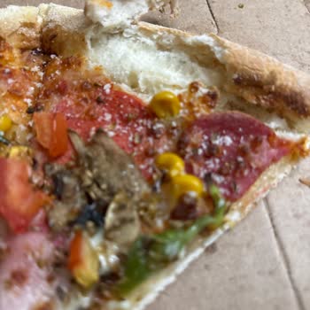 Yanlış Ve Soğuk Pizza, Ücret İadesi Talebim Reddedildi