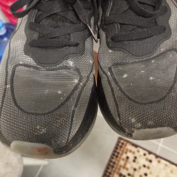 Kısa Sürede Renk Solan Ayakkabıya Değişim Talebi