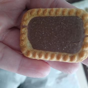 Bozuk Bisküviye Sessiz Kalan Eti'den Açıklama Bekliyorum