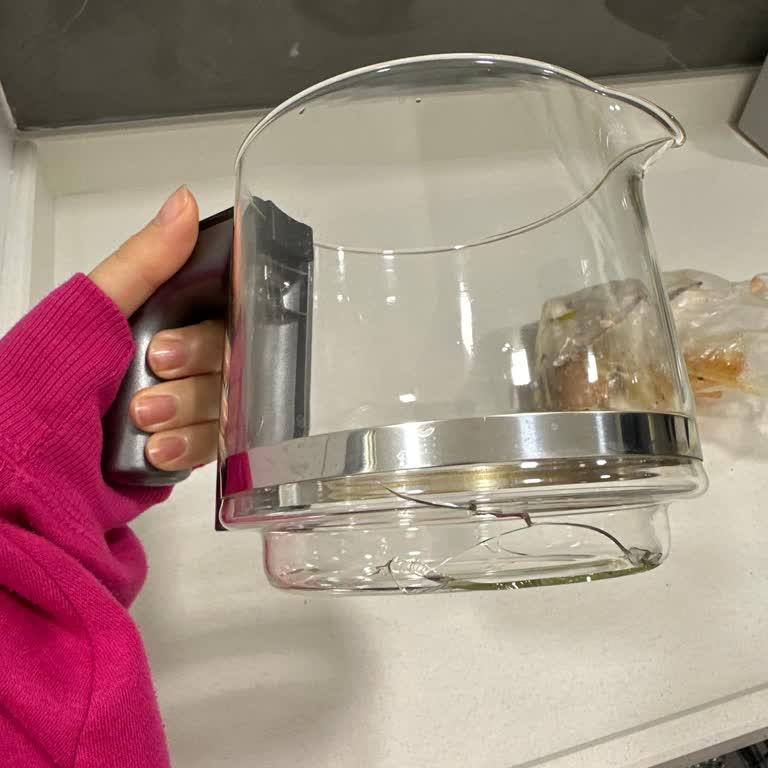 Kırılmaz Denilen Cam Demlik Kolayca Kırıldı Stok Yok Mağdurum