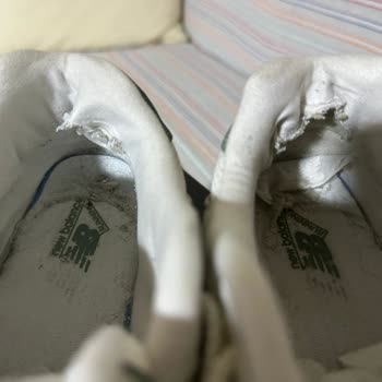 New Balance U9060e1, talón se rompió, solicito cambio bajo garantía