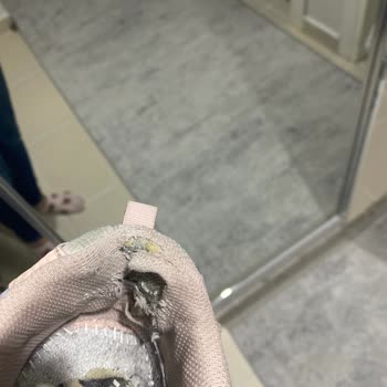 Kısa Sürede Yıpranan Ayakkabı İçin Çözüm Talebi