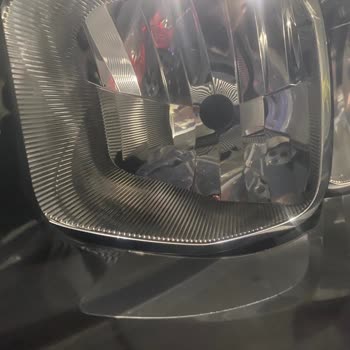 Arabam.com'dan Alınan Aracın Farları Eksik Çıktı, Mağduriyet Yaşadım