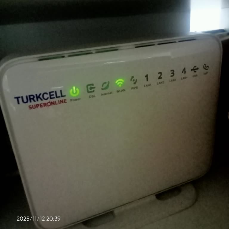 Superonline Sürekli İnternet Kesintisi ve Yanıltıcı Bilgilendirme Mağduriyeti