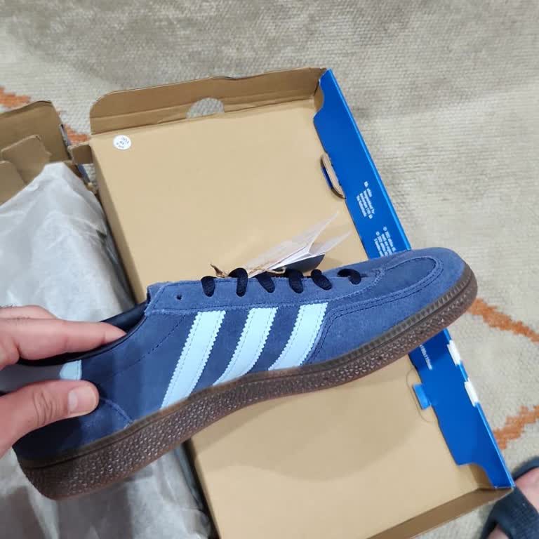 Görseldeki Renkten Farklı Ayakkabı Ve İade Reddi Hayal Kırıklığı Yarattı