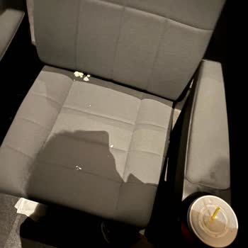 Paribu Cineverse Sinema Salonunda Temizlik Sorunu Ve İade Talebi