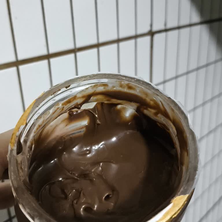 Nutella Kavanozunda Yoğun Yağ Tabakası Ve Acı Tat Sorunu: Ürün Değişimi Veya İade Talebi