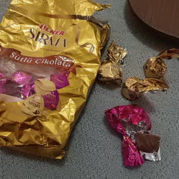 Aldığım Ülker Sırma Çikolataların Bozuk Ve Kurtlanmış Çıkması