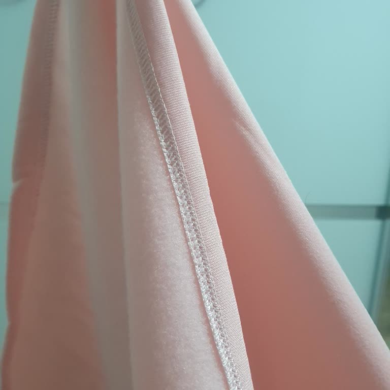 Véda Hoddie Battaniye: Uzun Teslimat Süresi Ve Beklentileri Karşılamayan Ürün Deneyimi