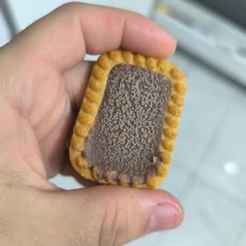 Son Kullanma Tarihi Geçmemiş Bisküvi Küflü Çıktı, Sağlığım Tehlikeye Girdi