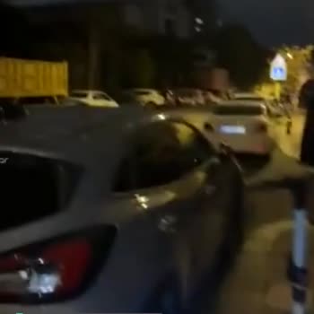 Binbin Firmasına Ait Scooter'in Kaldırıma Gelişi Güzel Park Edilmesi