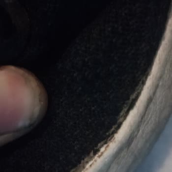 Nike Ayakkabıda Erken Açılma Ve Renk Solması, Garanti Kapsamında Çözüm Bekliyorum