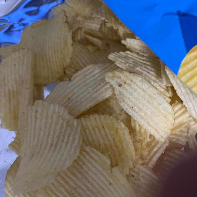 Satın Aldığım Cips Bayat Ve Islak Çıktı, Şikayetim Dikkate Alınmadı