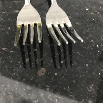 Aldığım Çatal Seti Yiyeceğe Batmıyor, Mağduriyetimin Giderilmesini İstiyorum