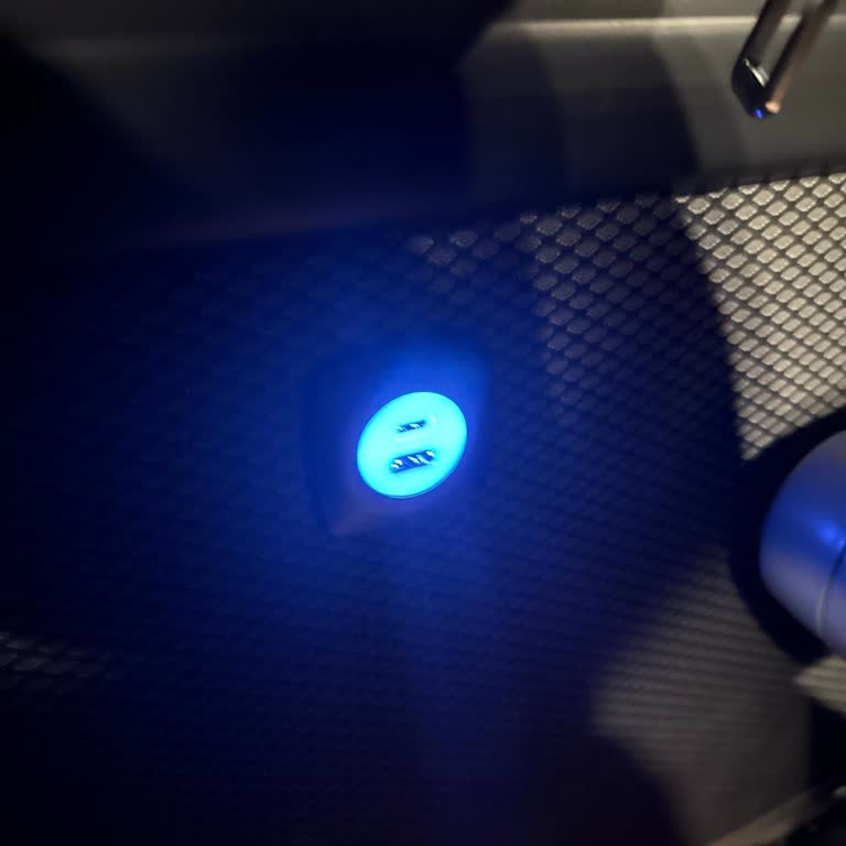 Kamil Koç Otobüsünde Şarj Girişleri Çalışmıyor, Mağduriyet Yaşadım