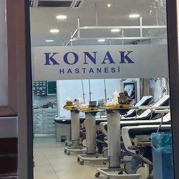 Konak Hastanesi Acil Servisinde İlgisizlik, Hijyen Sorunları Ve Yetersiz Bilgilendirme