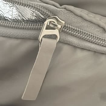 Bebek Bakım Çantası Fermuar Arızası Ve Çözülmeyen Destek