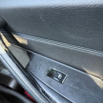 BMW 5.20d Kapı Kolları Eriyor Ve Sunroof Tam Kapanmıyor