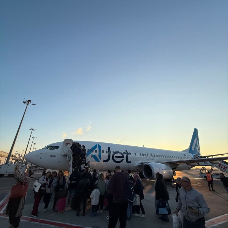 Ajet Uçuşunda Güvenlik Ve Konfor Sorunları: Donarak Yolculuk Ettik