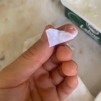 Pınar Labne'de Kağıt Parçası Şoku: Çocuğumun Sağlığı Tehlikeye Girdi