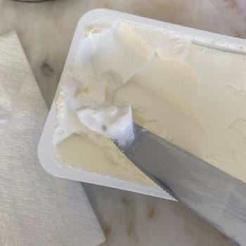 Pınar Labne'de Kağıt Parçası Şoku: Çocuğumun Sağlığı Tehlikeye Girdi