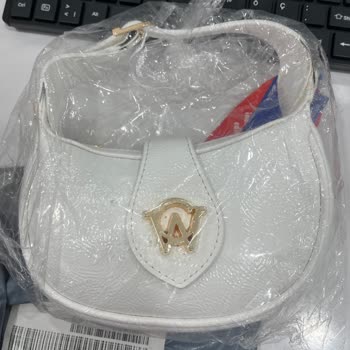 Aşınmış Çanta İçin İade Talebim Reddedildi: Yasal Hakkımın İhlali