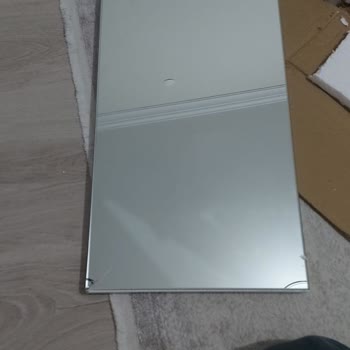 Kırık Aynalı Banyo Dolabı İçin Çözüm Bekliyorum, Firma Dönüş Yapmıyor