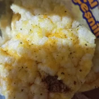 Aldığım Eti Gong Paketleri Bayat Ve Üzerinde Siyah İzler Vardı, Mağaza Yardımcı Olmadı