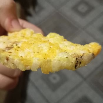 Aldığım Eti Gong Paketleri Bayat Ve Üzerinde Siyah İzler Vardı, Mağaza Yardımcı Olmadı