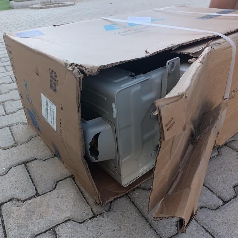 Hasarlı Gelen Klima Teslim Alınmadı, Ücret İadesi Yapılmıyor