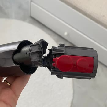 Dyson Süpürge Borusu Kırıldı, Yedek Parça Yok, Mağduriyet Yaşıyorum