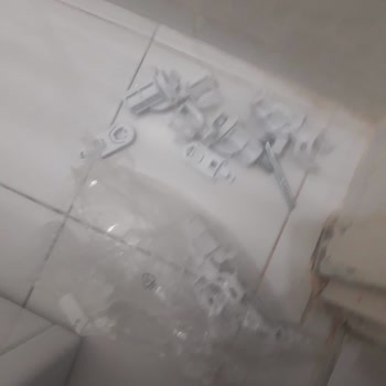 Sıfır Bosch Çamaşır Makinesi Servis Hatasıyla Hasar Gördü, Değişim İstiyorum