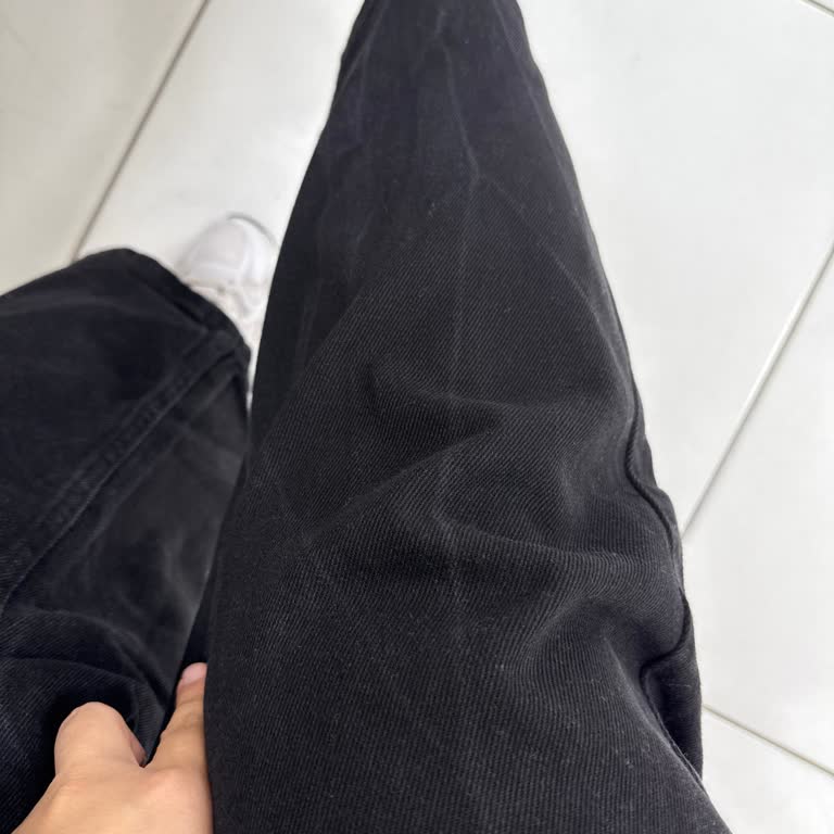 İlk Yıkamada Rengi Solan Siyah Pantolon İçin İade Talebi