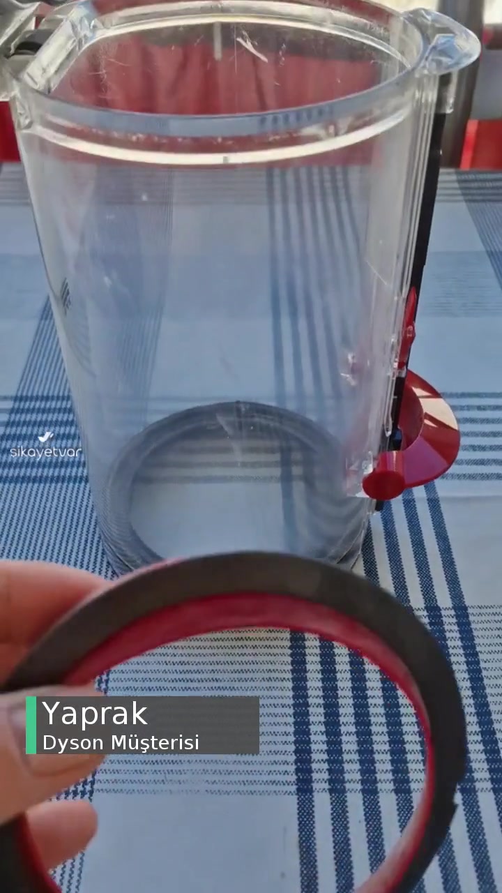 Dyson V11 Kırmızı Lastik Sorunu! videonun kapak resmi