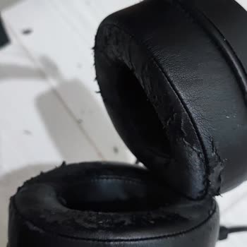 Rampage X-Titan Kulaklıkta Kısa Sürede Ciddi Soyulma Ve Deformasyon Problemi