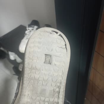 Kısa Sürede Bozulan Ayakkabıya Değişim Talebim Reddedildi