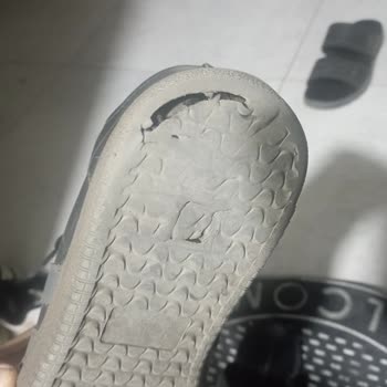 Kısa Sürede Bozulan Ayakkabıya Değişim Talebim Reddedildi