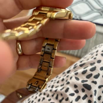 Gold Kaplaması Sorunlu Guess Saatte Kalıcı Çözüm Sunulmadı