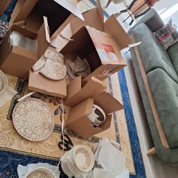 Schafer Yemek Takımı Kırık Teslim Edildi Mağduriyetimiz Giderilmiyor