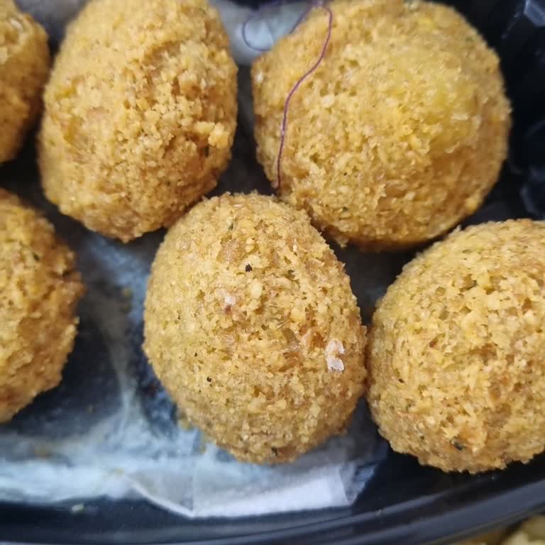 Yemeğimden İplik Çıktı, Ücret İadesi Yapılmadı!