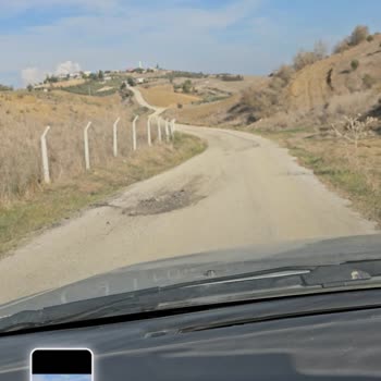 Karahan Mahallesi'nde 3 Aydır Bitmeyen Yol Çilesi