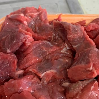 Çağrı Market'ten Teslim Alınan Bozuk Et Ürünleri Ve Yetersiz Mağaza Desteği