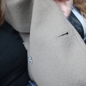 Stradivarius’tan Aldığım Kaban Kısa Sürede Tüylenme Yaptı, Müşteri Hizmetleri Çözüm Sunmadı