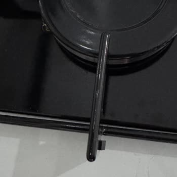 Bosch Ocakta Erken Çizilme Ve Lekeler İçin Garanti Kapsamında Çözüm Talebi