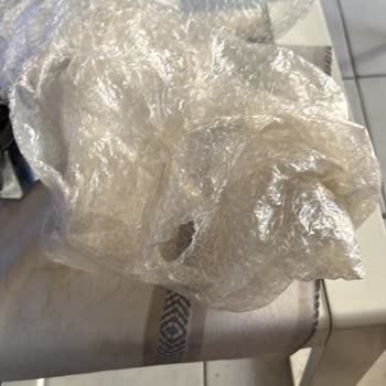 Hasarlı Ürün Teslimatı Ve Yetersiz Müşteri Hizmeti