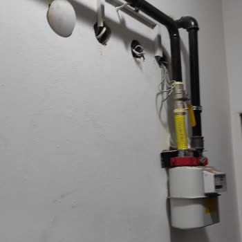 Fiber Optik Çalışmaları Sonrası Apartmanda Temizlik Ve İnternet Kesintisi Sorunu