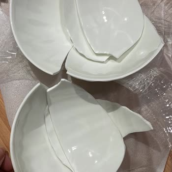 Jumbo'dan Aldığım Yemek Takımı Kırık Ve Eksik Parçalarla Teslim Edildi, Müşteri Hizmetlerinden Çözüm Alamıyorum