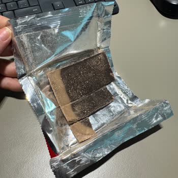 Son Kullanma Tarihi Geçmemiş Çikolatada Bozuk Tat Ve Renk Sorunu