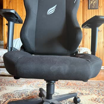 Aldığım Oyuncu Koltuğu Yamuk Duruyor Müşteri Hizmetlerinden Yanıt Alamıyorum